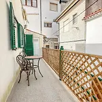 Konukevi Poets Tavern & Avô