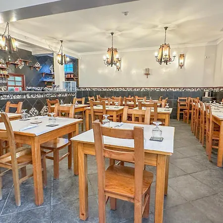 Poets Tavern & Guest house