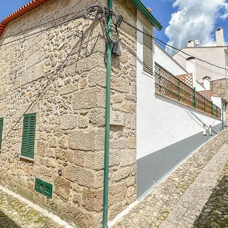 Poets Tavern & Maison d'hôtes Avô