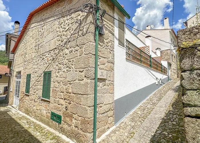 Poets Tavern & Casa de hóspedes Avô